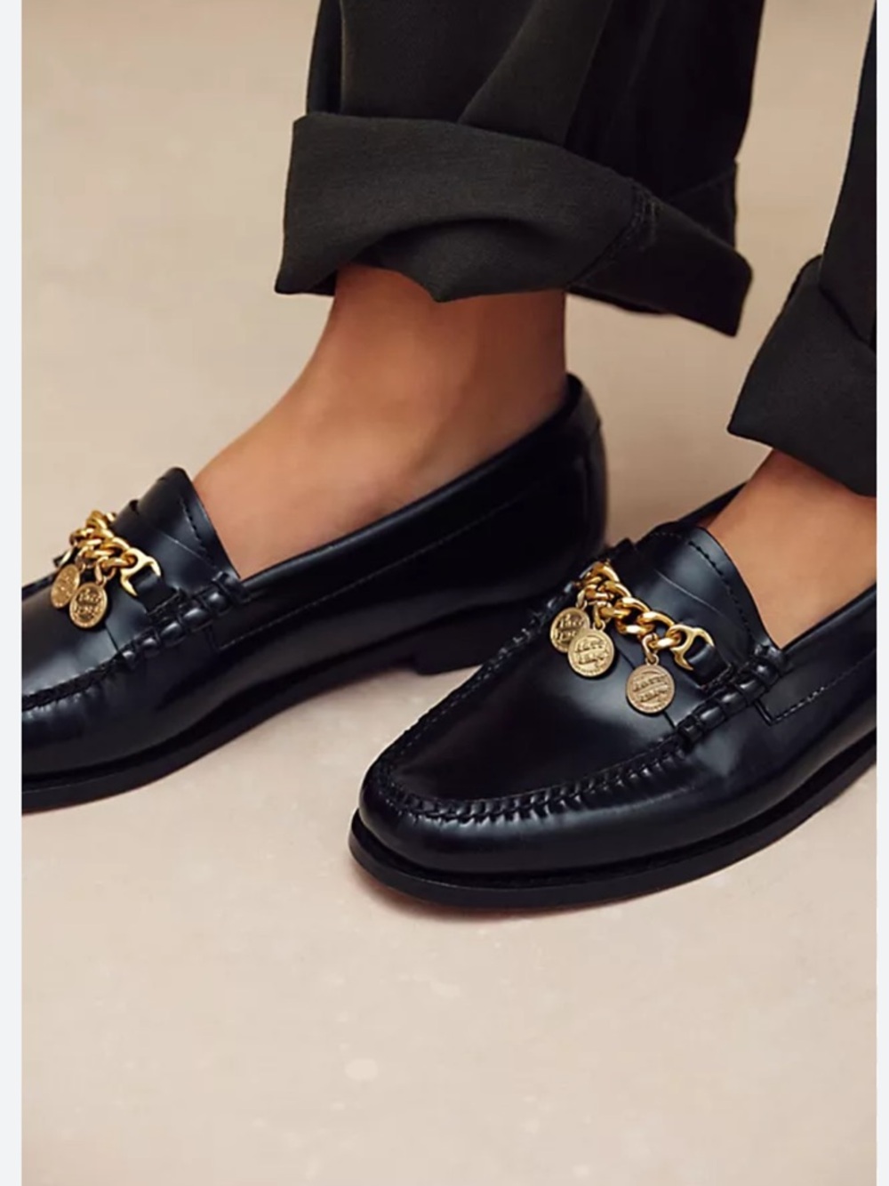 G.H. Bass Weejuns Black Chain-Accent Leather Loafers women's size 5.5